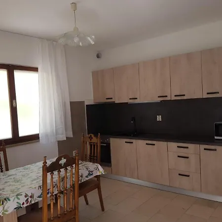Miki Apartment *