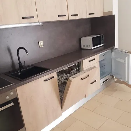 Miki Apartment *